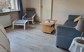 2 Zi-Appartment mit Gartennutzung